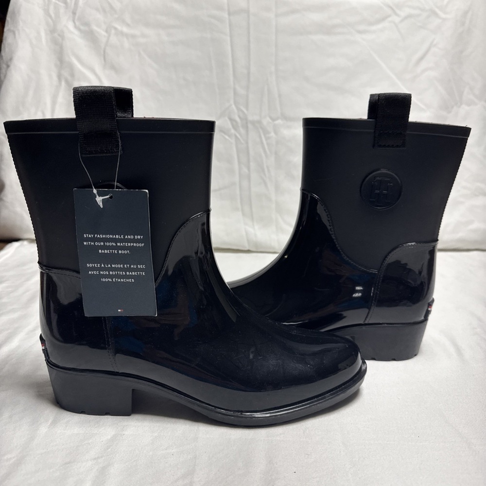 TOMMY HILFIGER Women's KHRISTIE Rain Boots Black Size: 6